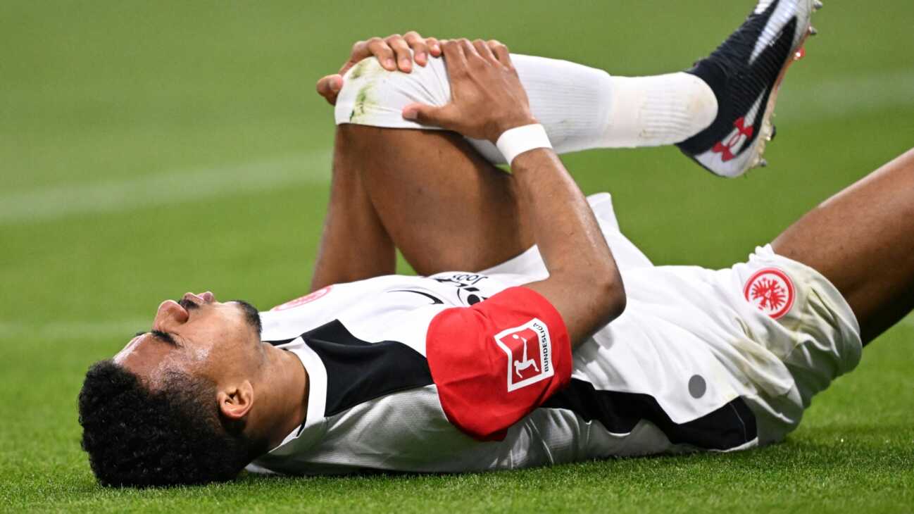 "Leichte Knieverletzung": Knauff fehlt Frankfurt vorerst