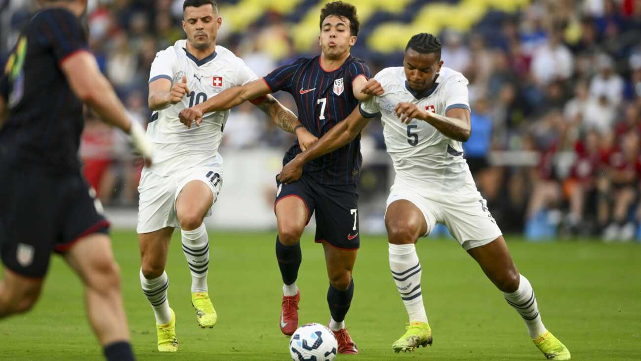 WM-Gastgeber: Dämpfer für USA und Kanada - Mexiko mit Erfolg