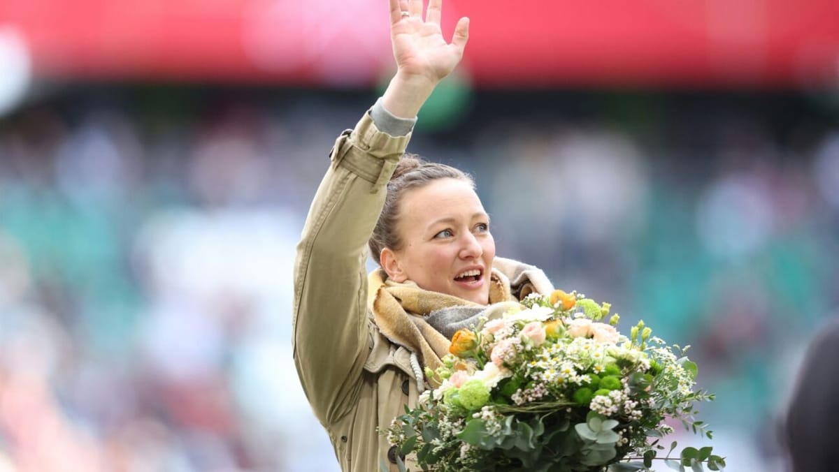 Viertes Kind: Schult bringt Tochter zur Welt