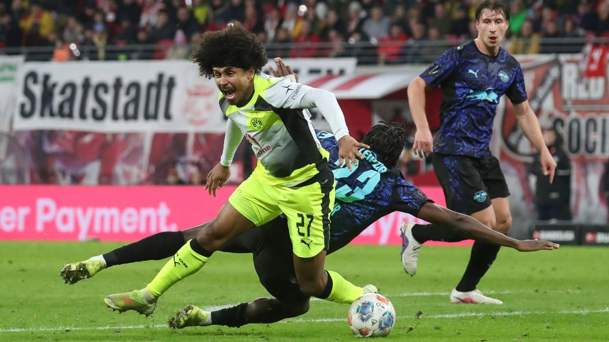 Strittige Szene um Adeyemi: "Klarer Elfmeter"