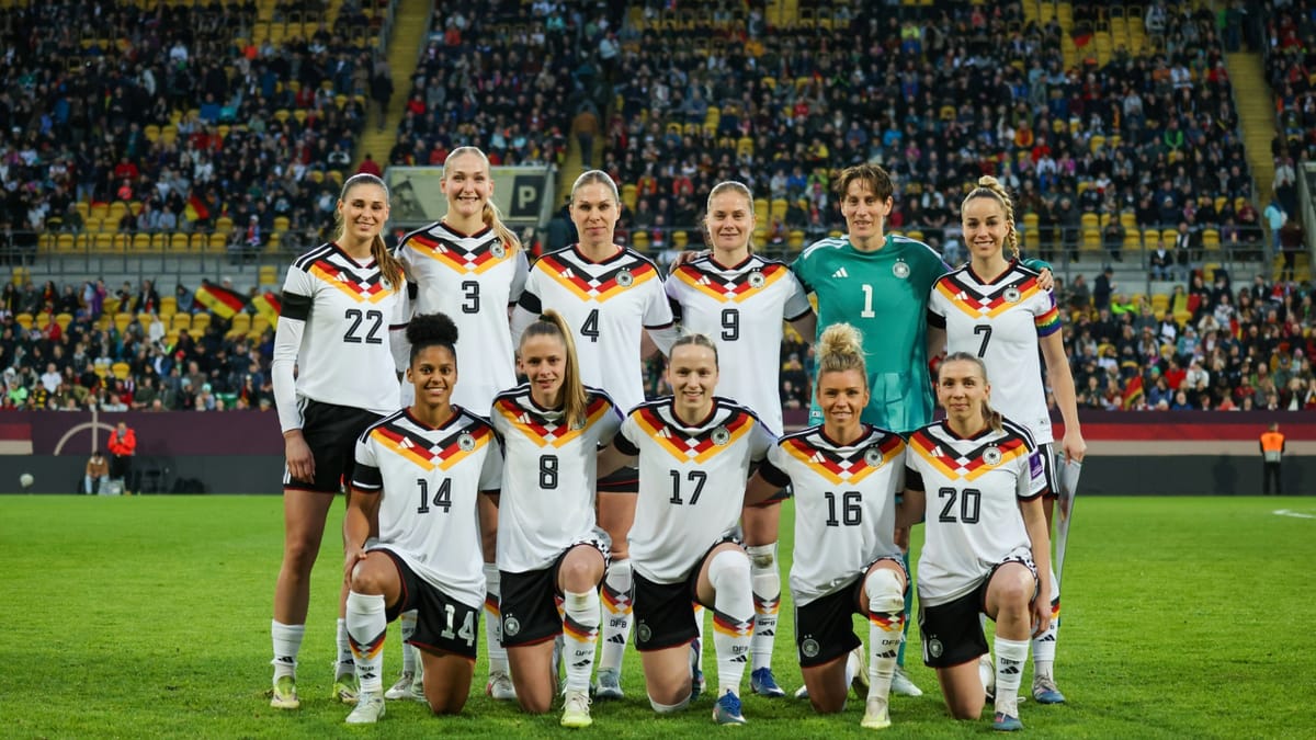 "Bin gespannt": DFB-Frauen müssen auf Kunstrasen bestehen