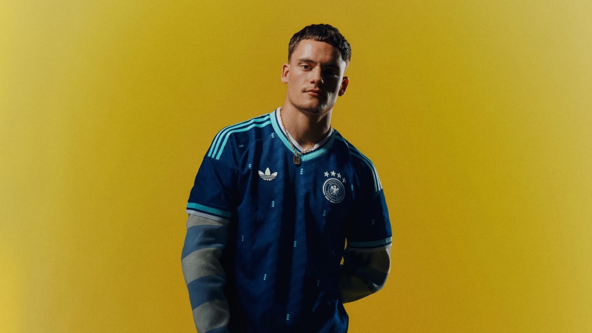 DFB-Team in Tiefblau: Adidas präsentiert WM-Auswärtstrikot