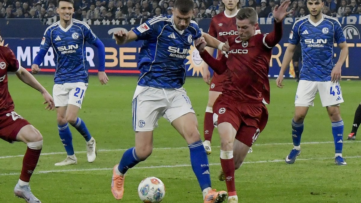 Fünftes Dzeko-Tor: Schalke festigt Tabellenführung