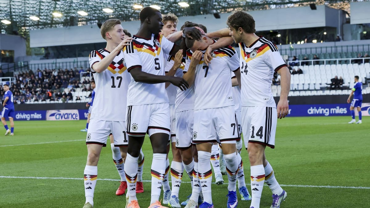 Nach Tod der Oma: El Mala führt U21 zum wichtigen Sieg