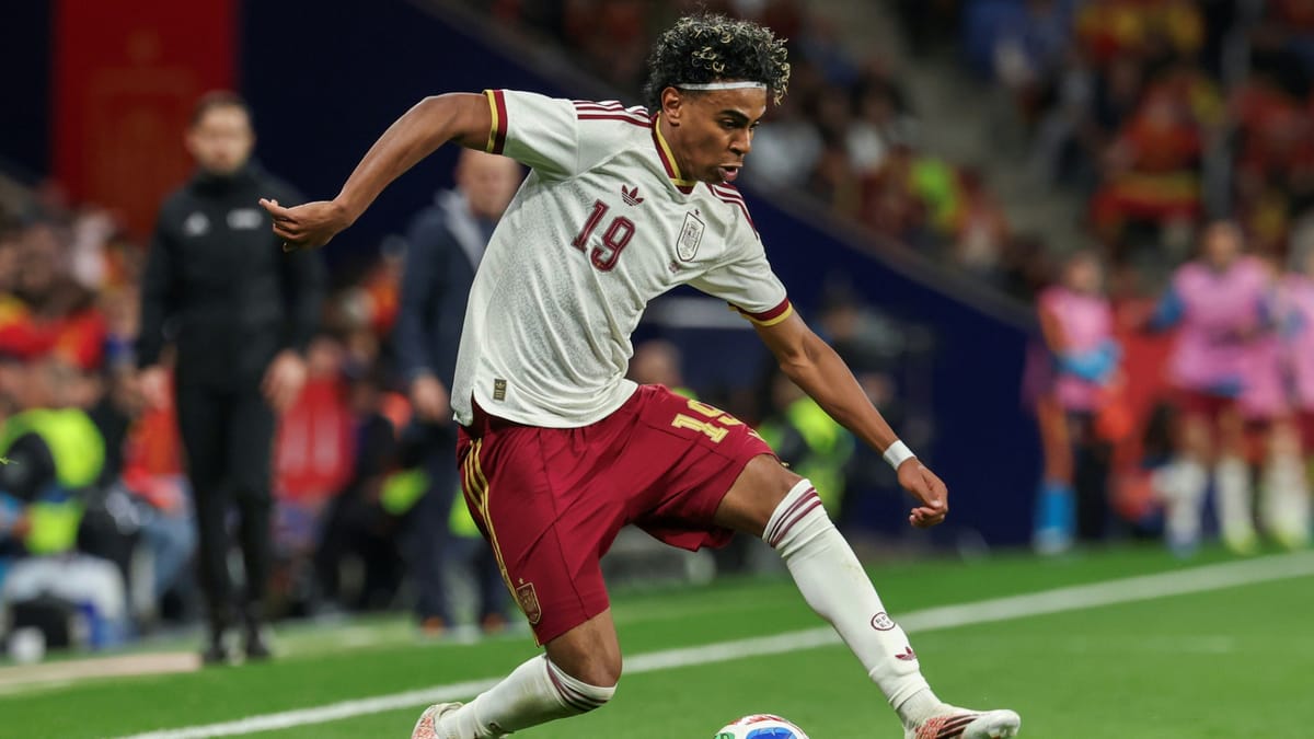 "Unerträglich": Yamal verurteilt antimuslimische Gesänge