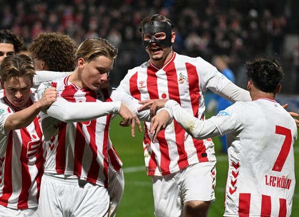 Der 1. FC Köln zeigt, was Fankult wirklich bedeutet: 41.000 kommen zur U19
