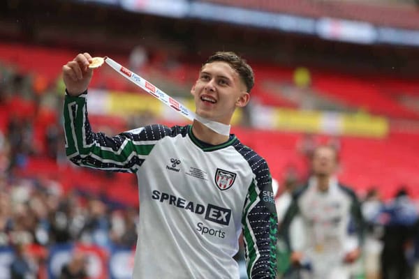 Chris Rigg im Fokus: Große Premier-League-Klubs locken