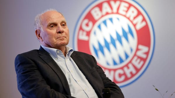 Hoeneß lobt Bayerns Transfersommer: "Sind der Gewinner"