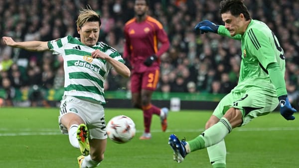 Celtic-Boss Lawwell tritt nach Drohungen zurück