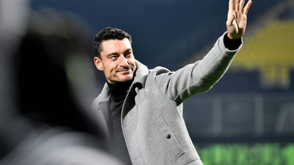 Spanier Riera wird Toppmöller-Nachfolger bei Eintracht Frankfurt