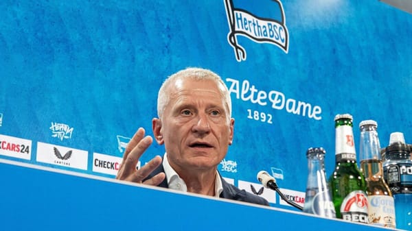 Trotz "Scheiß-Saisonstart": Hertha hält an Aufstiegsziel fest
