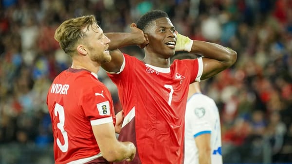 Widmer trifft bei klarem Schweizer Sieg