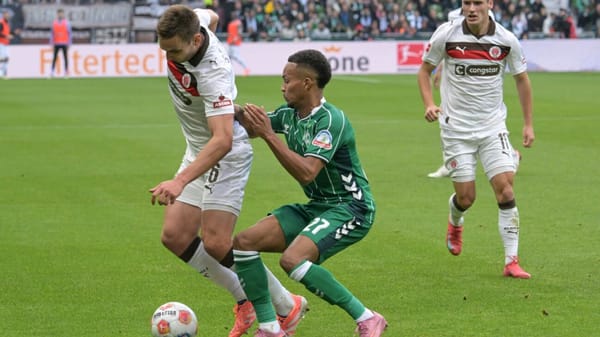 Nach Blitzstart: Werder siegt im "kleinen" Nordderby