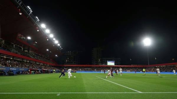 Kantersieg im Ausweichstadion: Barca fertigt Valencia ab