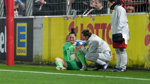 Schulter-OP: Bayer-Torhüterin Voll fällt mehrere Monate aus