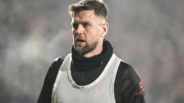 Mit Füllkrug als Joker: Milan bleibt oben dran