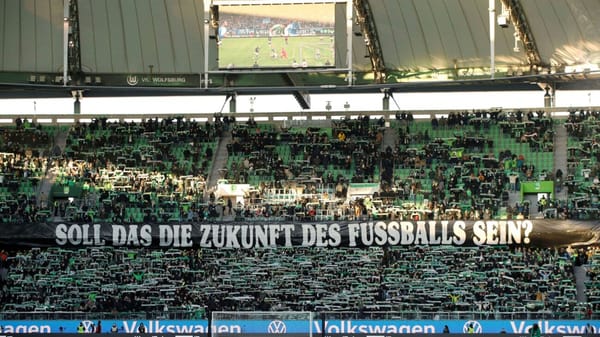 "Schützt eure Kurven": Fans protestieren gegen IMK-Pläne