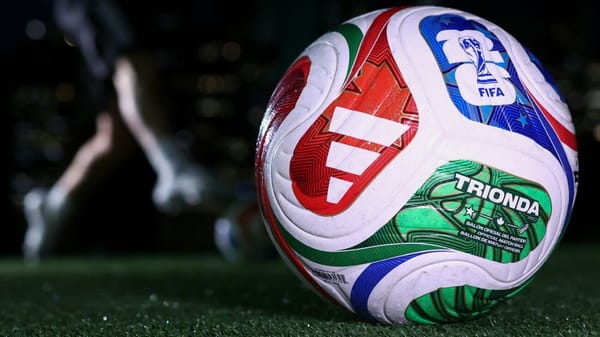 FIFA präsentiert WM-Spielball TRIONDA