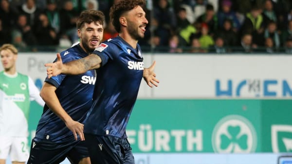 Am Geburtstag: Schleusener führt KSC zum ersten Auswärtssieg