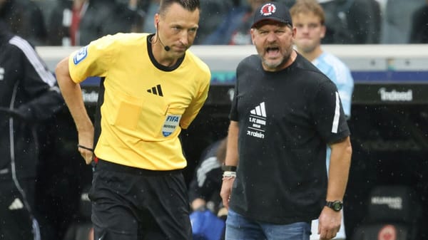 Union-Trainer Baumgart zeigt Mittelfinger