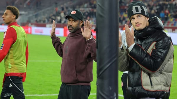 "Entscheide ich nicht": Thiounes Trainerstuhl wackelt