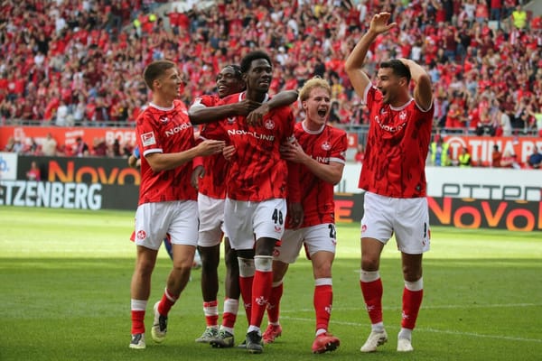 Drei Tore in 15 Minuten: Kaiserslautern schlägt Darmstadt