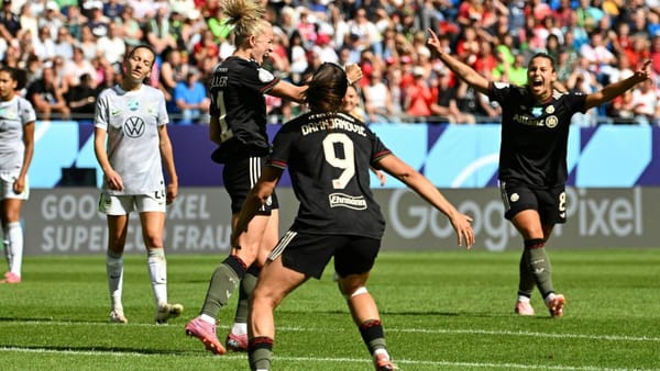 Oberdorf geht das Herz auf: Bayern holen Supercup