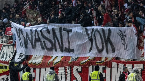 Fan-Banner gegen Kwasniok: "Weiß nicht genau, warum"