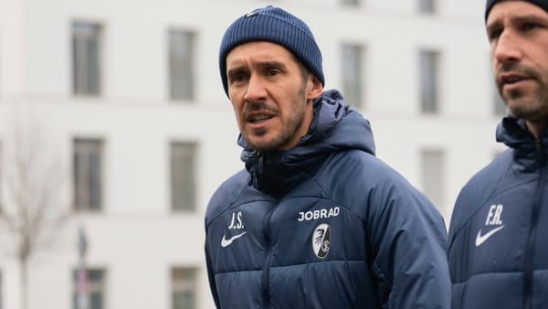 Gegen Maccabi: Schuster will Fokus auf das "Sportliche" legen