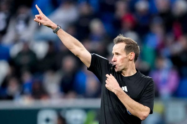 Wirklich wahr: Schiedsrichter können jetzt sprechen!