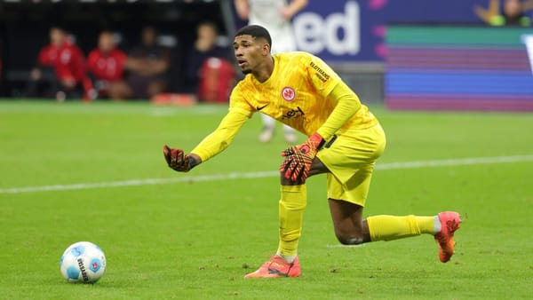 Wechsel vor Liverpool-Spiel: Santos muss auf die Bank