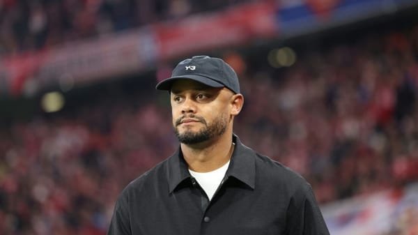 "Schaut gut aus": Kompany hofft auf Davies-Comeback im Dezember