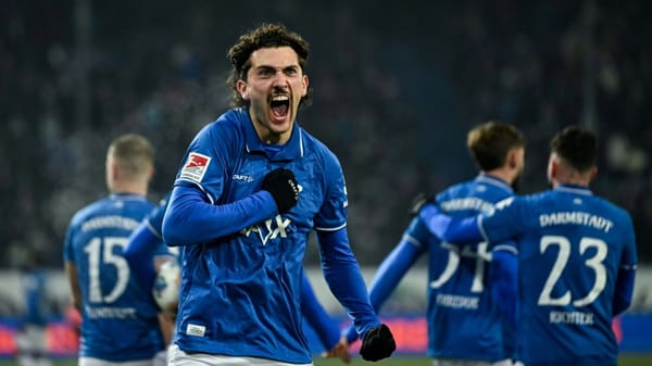 Darmstadt schlägt Fürth und klettert auf Relegationsplatz