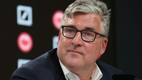 Hellmann: Eintracht-Trainersuche "auf der Zielgeraden"