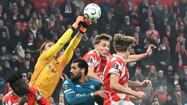 Lee hat das letzte Wort: Mainz feiert spät