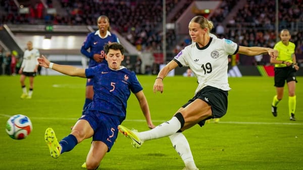 Bühl schießt DFB-Frauen zum Hinspiel-Sieg gegen Frankreich