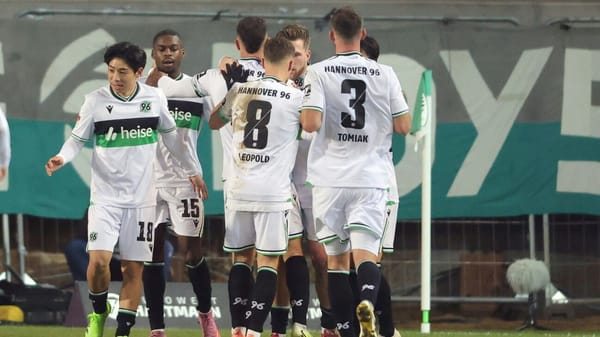 Schock in der Nachspielzeit: Hannover verspielt Sieg in Münster