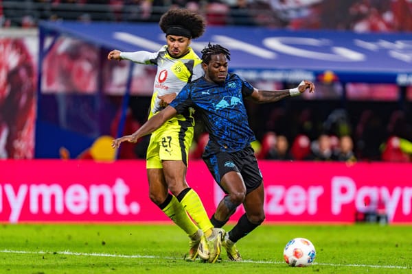 Wenn sogar der Gegner den Elfmeter zugibt, hat der VAR ein Problem