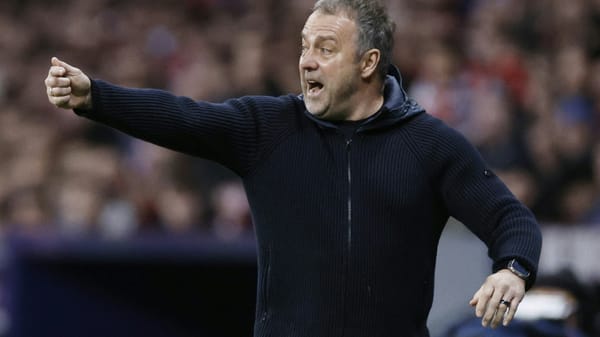 "Lektion" für Barca: Flick hofft auf Comeback im Rückspiel