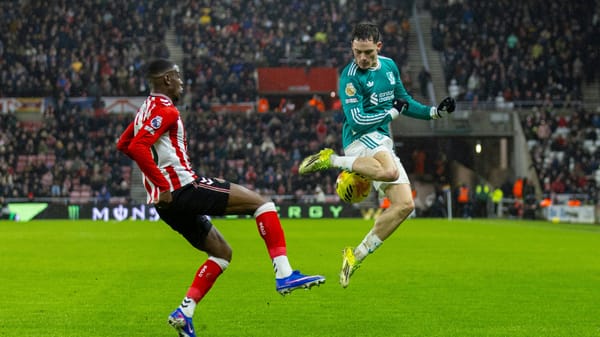 Liverpool siegt - ManCity macht Druck