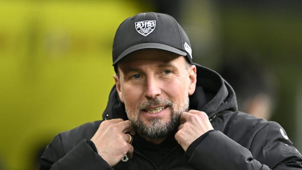 Hoeneß fordert "größtmöglichen Respekt" vor Kiel