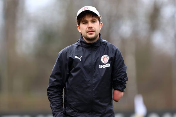 Solange Coming-outs im Fußball Mut erfordern, versagen die Strukturen