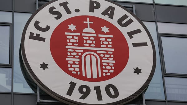 Pauli-Trainer outet sich: "Schwule gelten als Außerirdische"