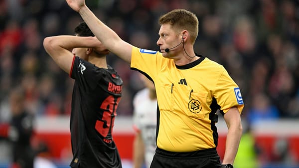 "Verstehe ich nicht": Rolfes kontert Schiri-Kritik von Hoeneß