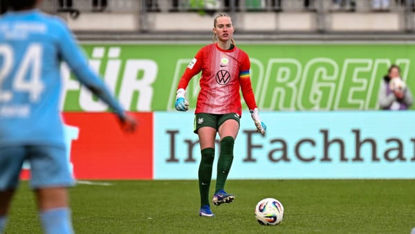 In Unterzahl: Wolfsburg rettet gegen Union verrücktes Remis