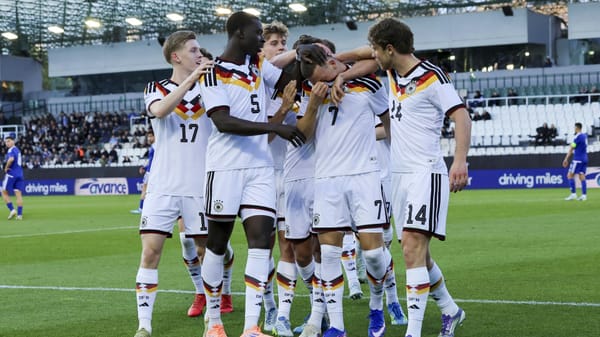 El Mala trifft: U21 gewinnt EM-Showdown in Athen