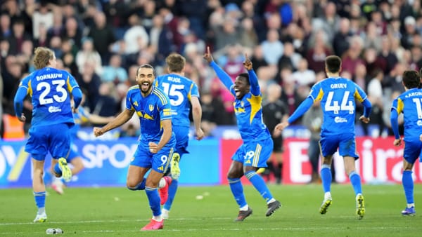 Pokal-Coup mit Leeds: Farke "gierig" auf mehr