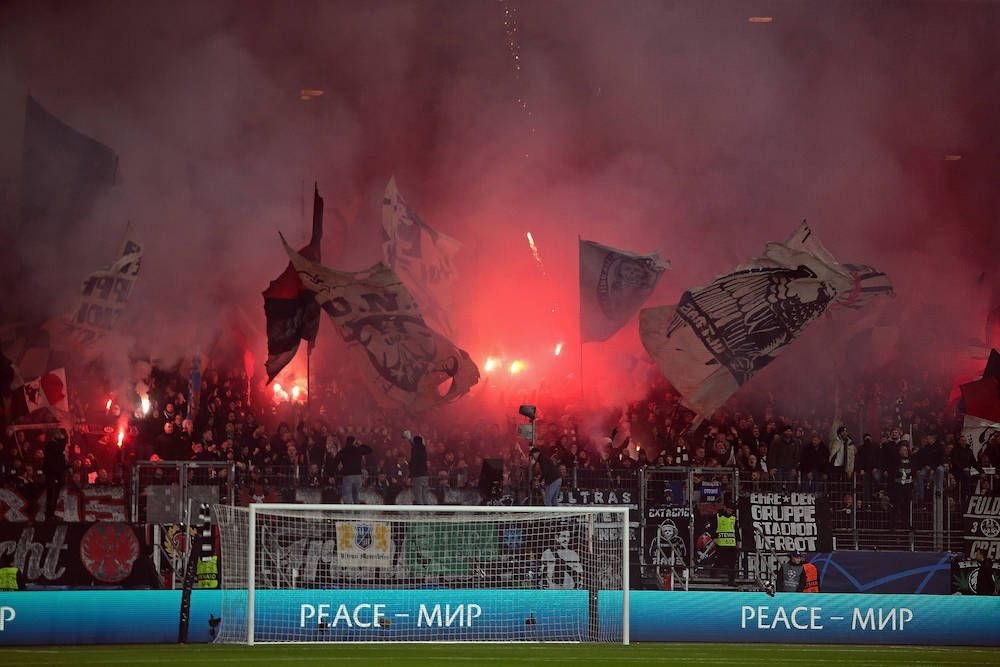Frankfurt: Ultras, Pyro, Fankultur