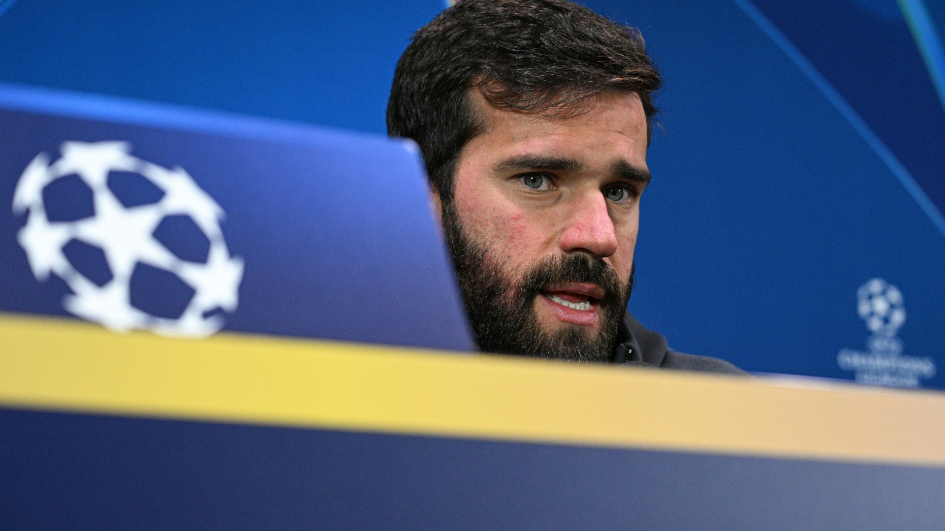 Auch Alisson beklagt hohe Belastung: „Alle haben es satt“ Auch Alisson beklagt hohe Belastung: "Alle haben es satt"