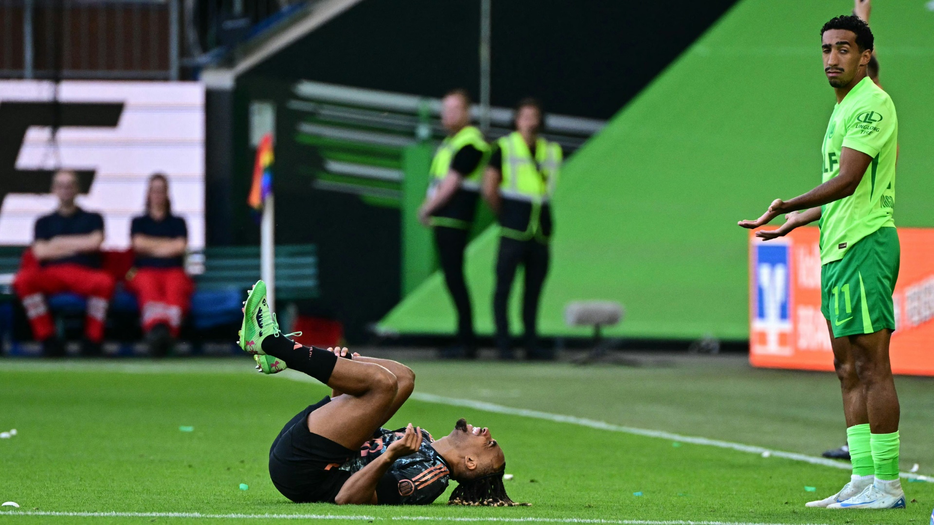 FC Bayern: Boey fällt mit Meniskusriss aus FC Bayern: Boey fällt mit Meniskusriss aus